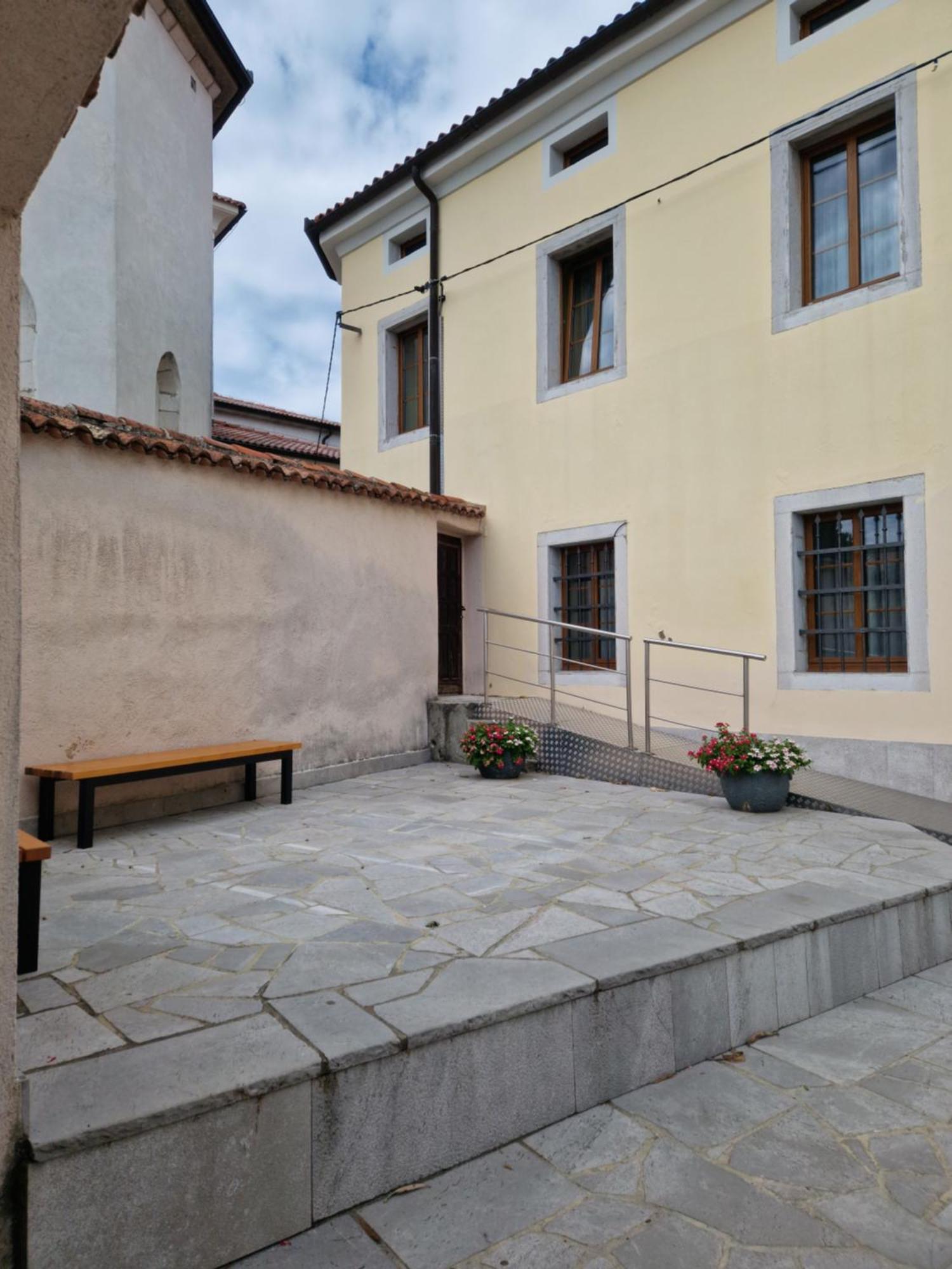 Apartma In Soba Vipavski Kriz Ajdovščina Esterno foto