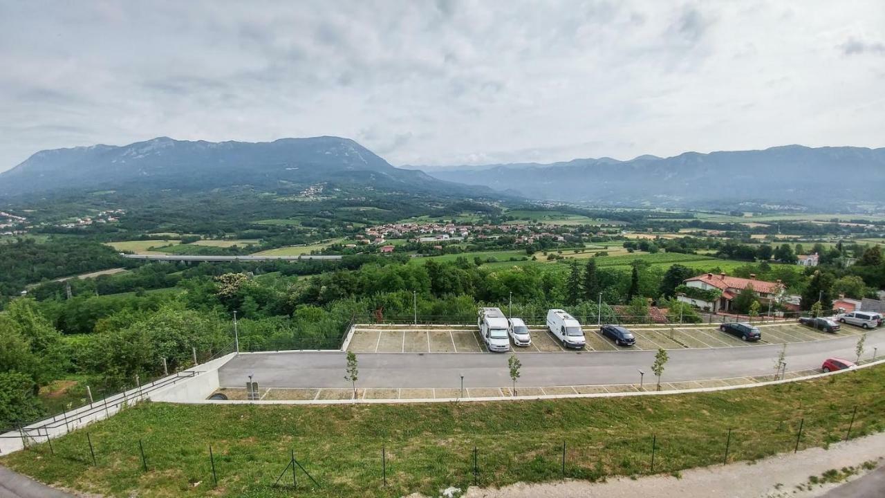 Apartma In Soba Vipavski Kriz Ajdovščina Esterno foto